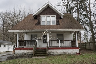Building Photo - 991 Diana Ave