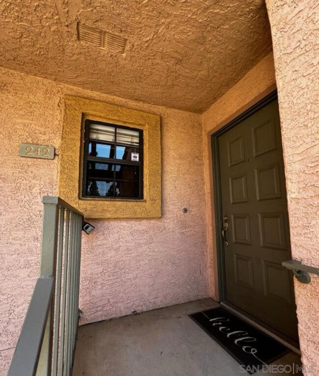 Building Photo - 12027 Alta Carmel Ct