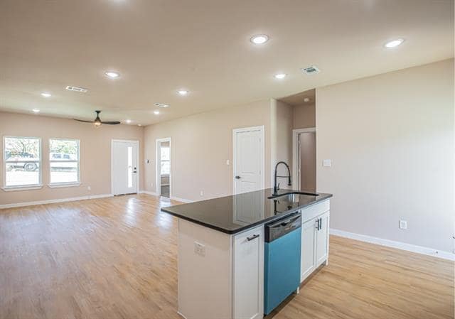 Building Photo - 120 Brookview Dr