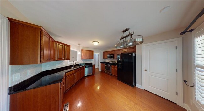Foto del edificio - 400 Orchard Falls Dr