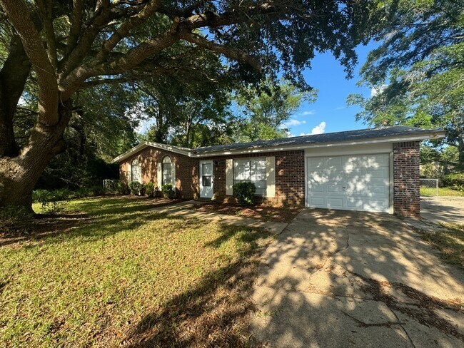 Building Photo - Cute Ranch Style Home