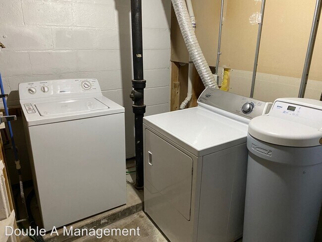 Foto del edificio - 4 br, 2 bath House - 1000 Sheerer Ave.