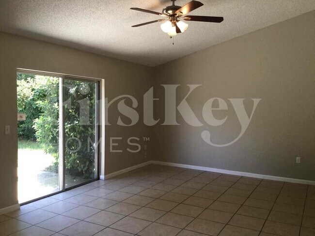 Building Photo - 649 Nardello Dr