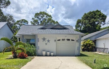 Building Photo - 3011 Dunhill Dr