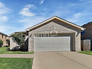 Building Photo - 4610 Elm Point Dr