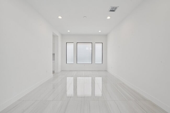 Foto del edificio - 8107 Crystal Downs Ave