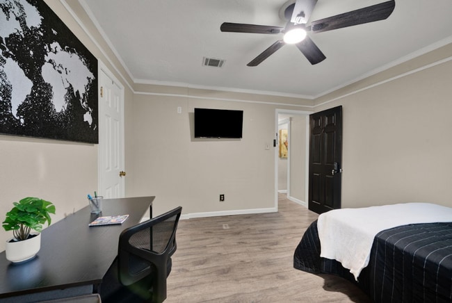 Foto del edificio - 3539 Westhampton Dr