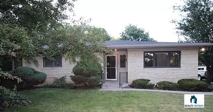 Building Photo - 3800 Calvert St