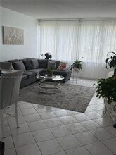 Building Photo - 1481 NE Miami Gardens Dr