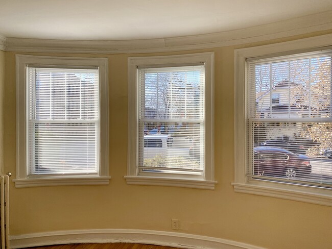 Foto del edificio - 5501 N Sawyer Ave
