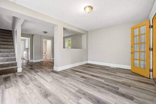 Foto del edificio - Newly Renovated 2 Bedroom Single Family Home