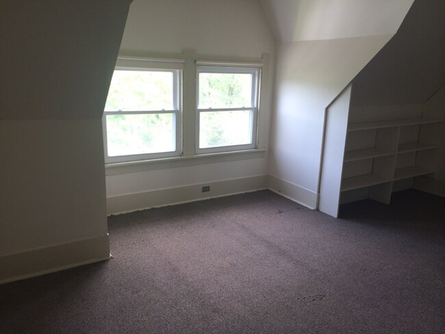 Foto del edificio - 239 N Thomas St