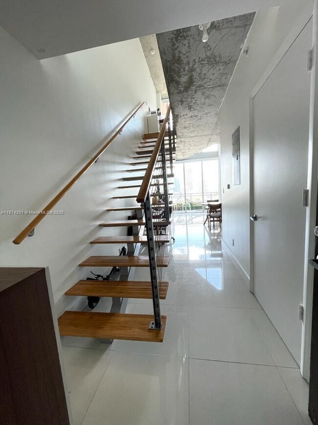 Building Photo - 690 SW 1st Ct