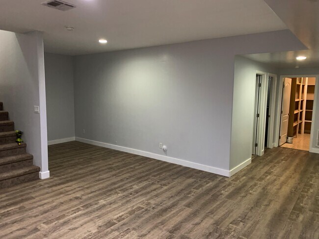 Foto del edificio - 11331 E Fairbrook St