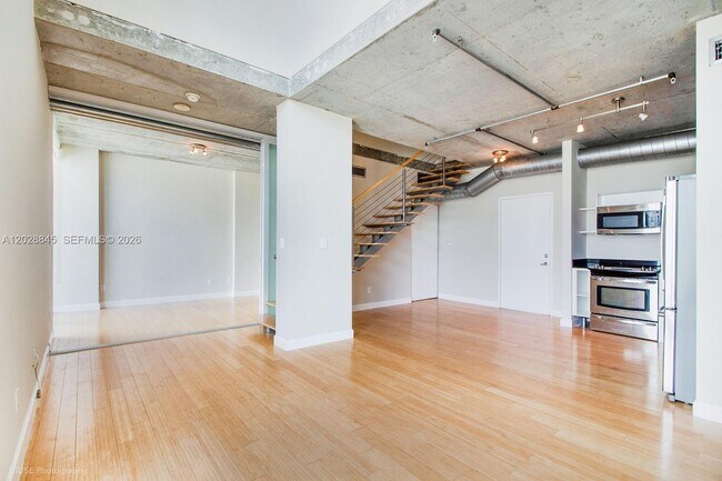 Foto del edificio - 690 SW 1st Ct
