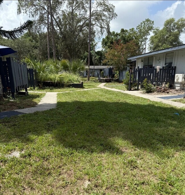 Foto del edificio - 4927 N Pine Hills Rd