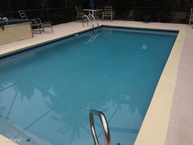 Foto del edificio - 1 br, 1 bath Condo - 16170 Aralia Drive A