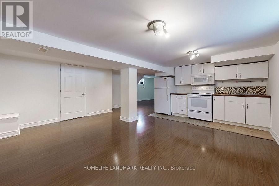 Photo principale - 30 Beaverton Rd S