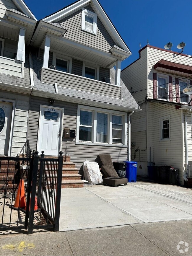 Building Photo - 90-07-90107 107th Ave