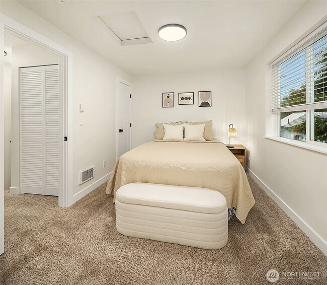 Foto del edificio - 2515 Summit Ave