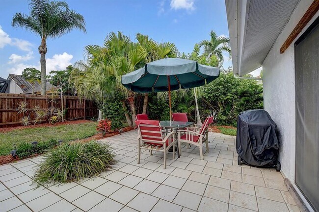 Foto del edificio - 9565 El Clair Ranch Road ., Boynton Beach, FL 3343