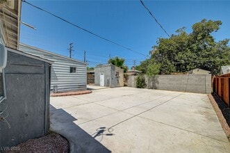 Building Photo - 1405 E Bridger Ave