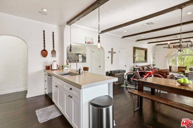 Building Photo - 5191 W 20th St