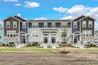 Building Photo - 25647 W Wakefield Dr