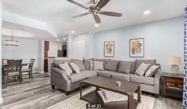 Fotografía del edificio - 1880 E Morten Ave