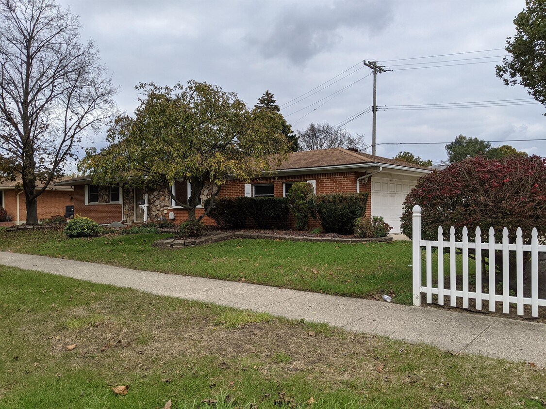 Foto principal - 6870 N Wildwood St