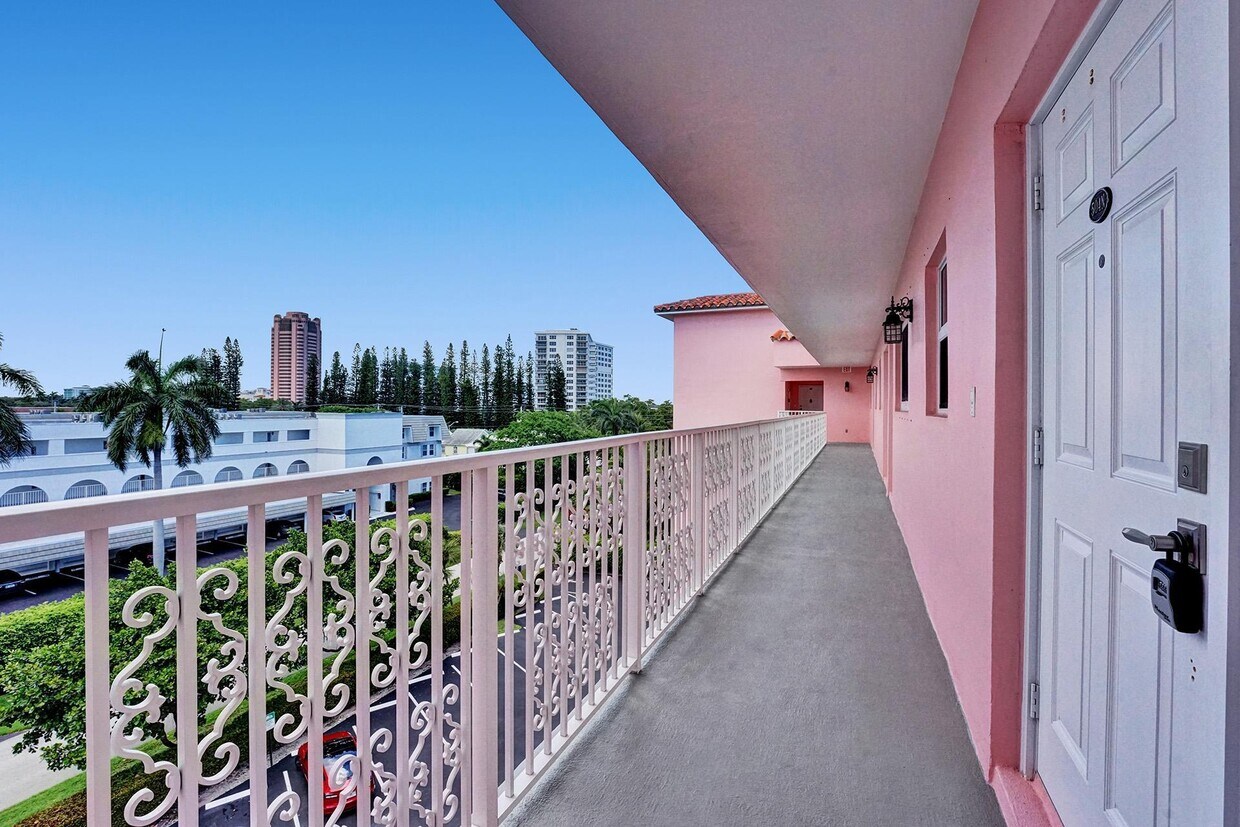 1001 E Camino Real Unit 5040, Boca Raton, FL 33432 Condo for Rent in