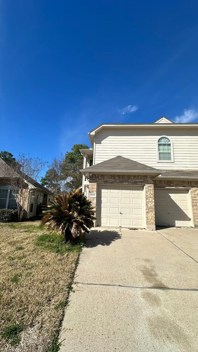 Building Photo - 1813 Arbor Glen