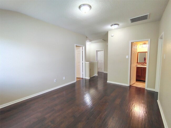 Building Photo - 6334 Richland Hills Dr