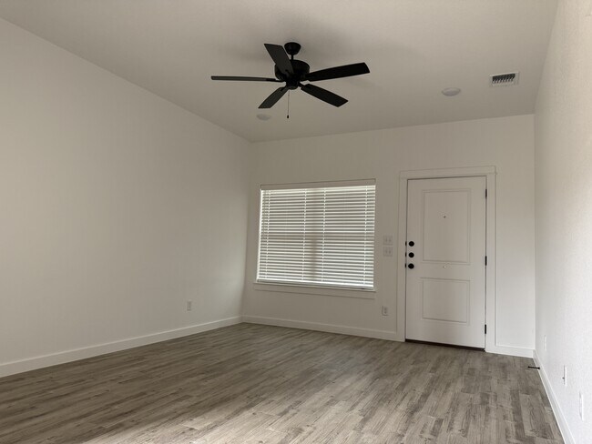 Foto del edificio - 3608 Canvasback Road