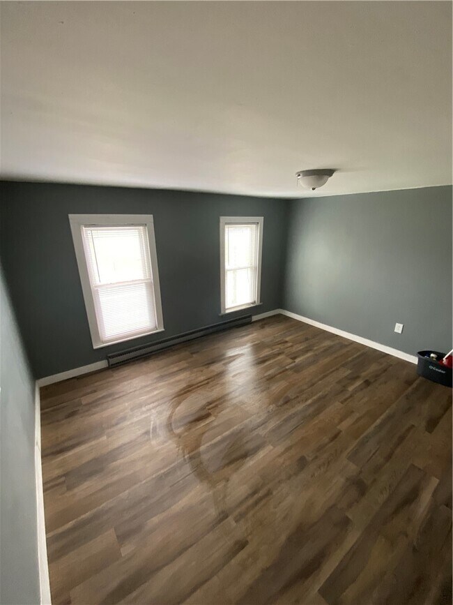 Foto del edificio - 752 S Main St