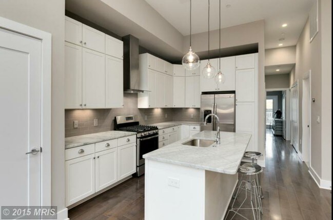 Foto del edificio - 630 14th St NE