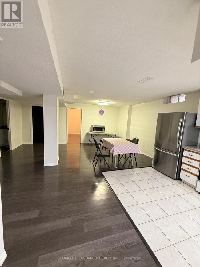 Photo du bâtiment - 5932 Hemingway Rd