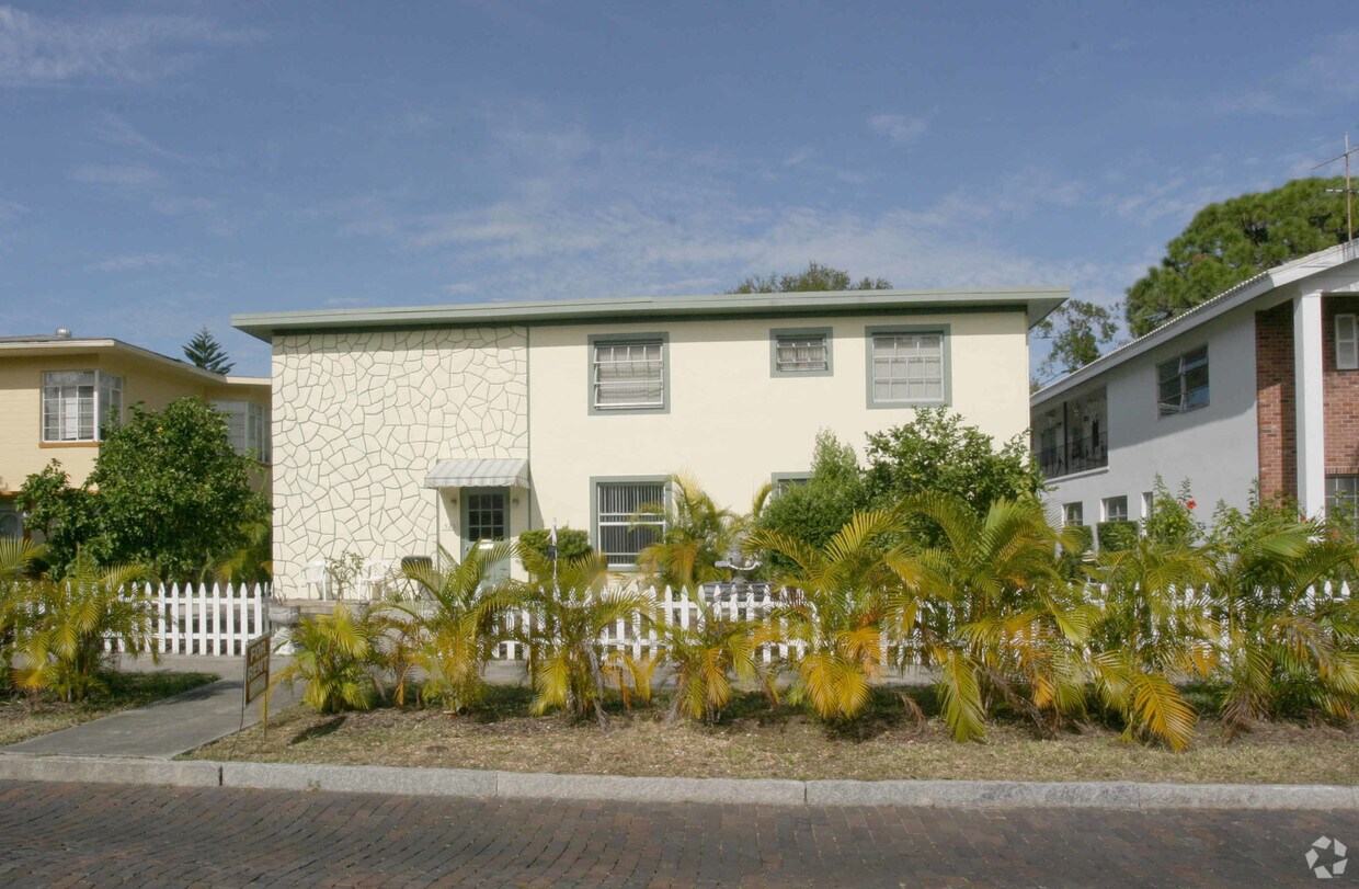 Foto del edificio - 525 12th Ave NE