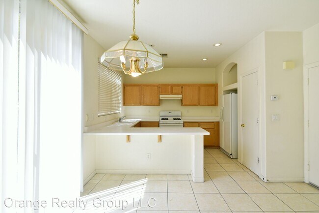 Foto del edificio - 3 br, 2.5 bath House - 8439 Regal Hills Ct