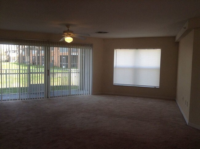 Foto del edificio - 2631 Emerald Lake Ct
