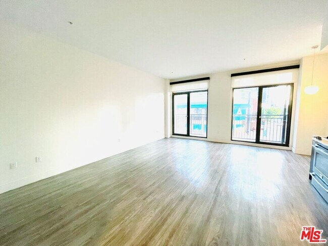 Foto del edificio - 1122 Gayley Ave