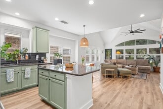 Building Photo - 13917 Fallsprings Way