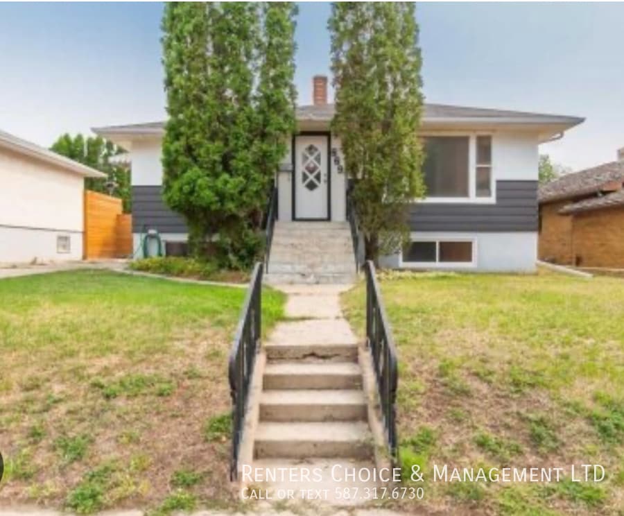 Primary Photo - Dog Friendly Main Floor Across From Medici...