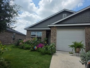 Building Photo - 1317 Concord Dr