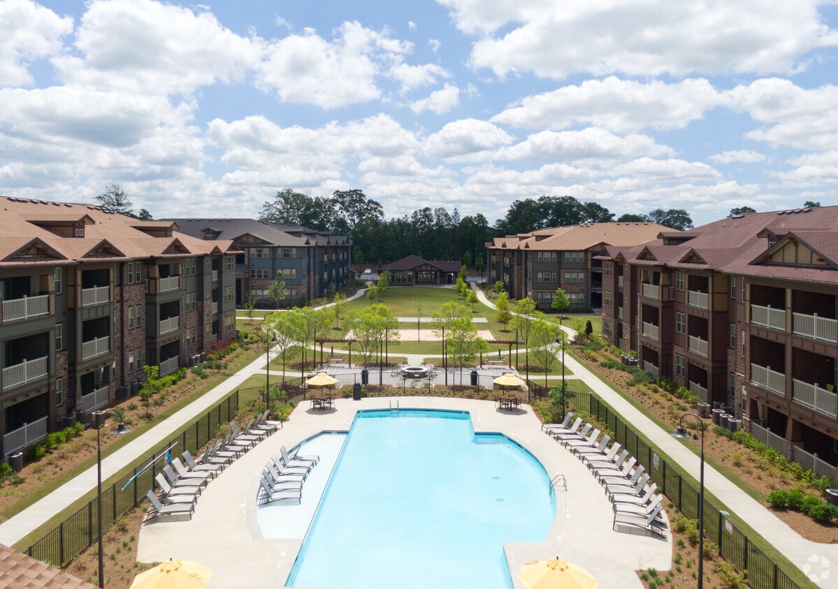 Solstice Rentals in Fairburn at 1111 Oakley Industrial Blvd Fairburn