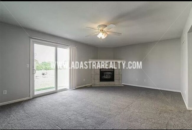 Building Photo - Spacious 3 Bed/2.5 Duplex in Louisburg-Available in MARCH!!