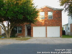 Building Photo - 15622 Robin Feather