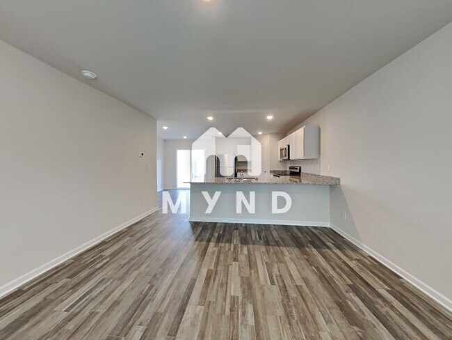 Building Photo - 2407 Cranberry Way