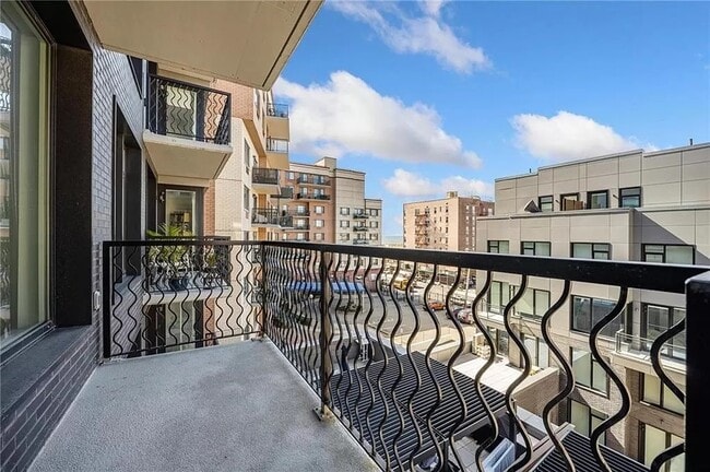 Building Photo - 133 Beach 116th St