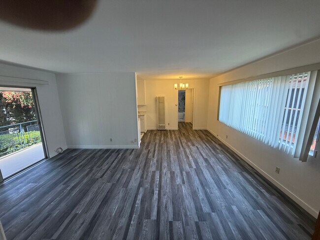 Foto del edificio - 1549 Princeton St